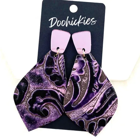 3.25 Colorful Embossed Dangles Western Earrings - Light Purple Long Trap & Purple