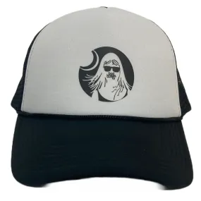 badknees logo trucker hat