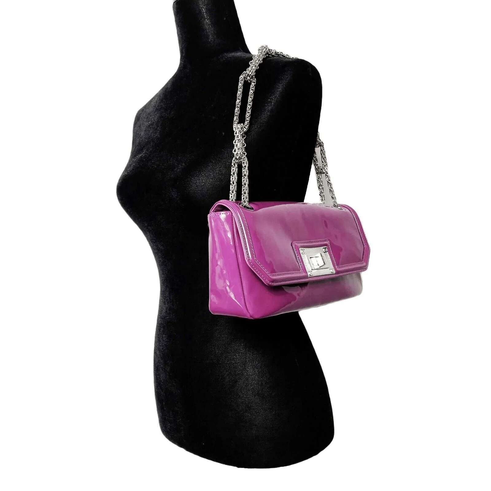 CHANEL - Reissue Venetian Chain Mademoiselle Flap Bag - Medium / Fuchsia-Silver