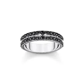 Decorated band ring with black zirconia