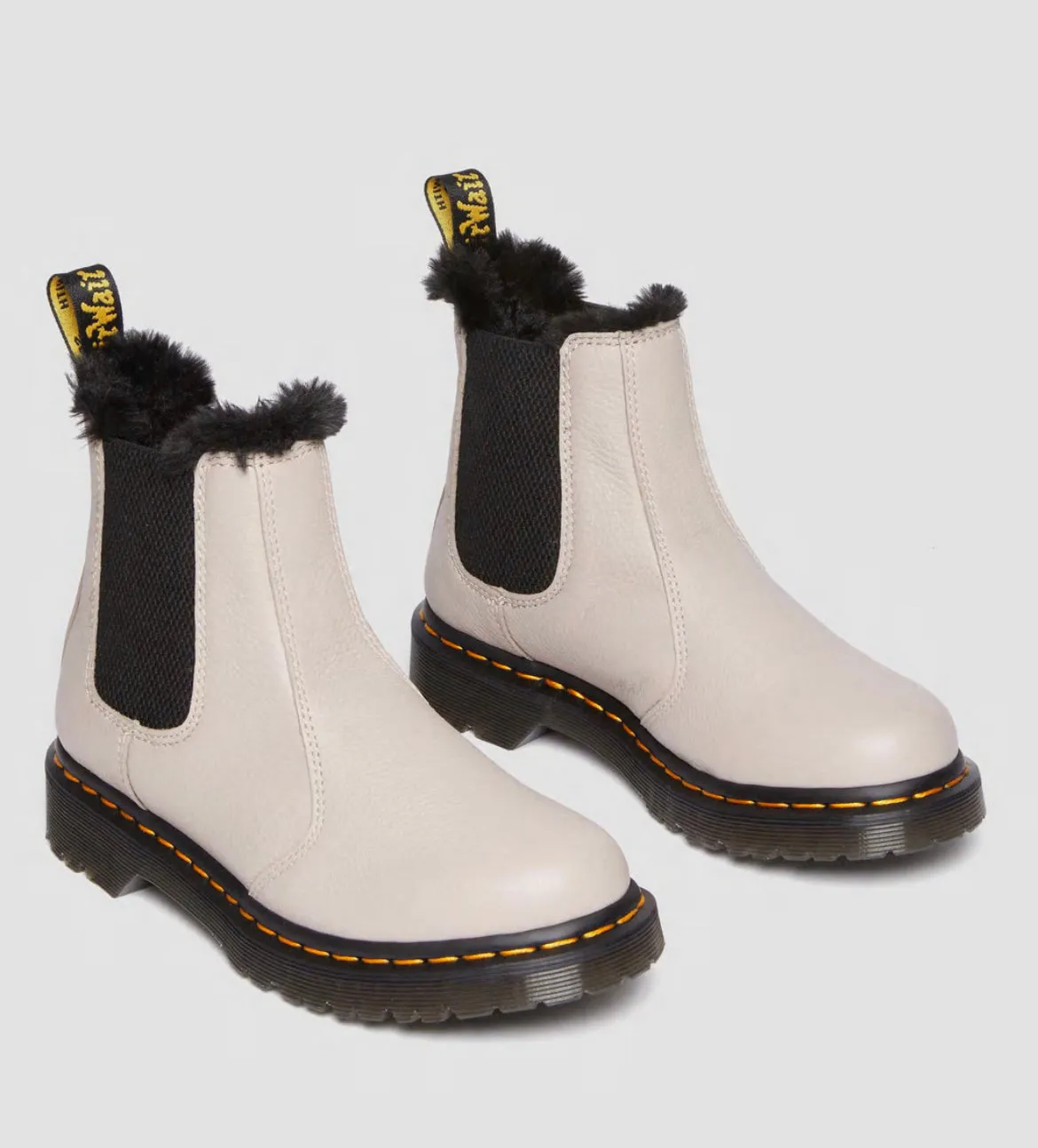 Dr.Martens 2976 Leonore Chelsea Boots Taupe 31300348