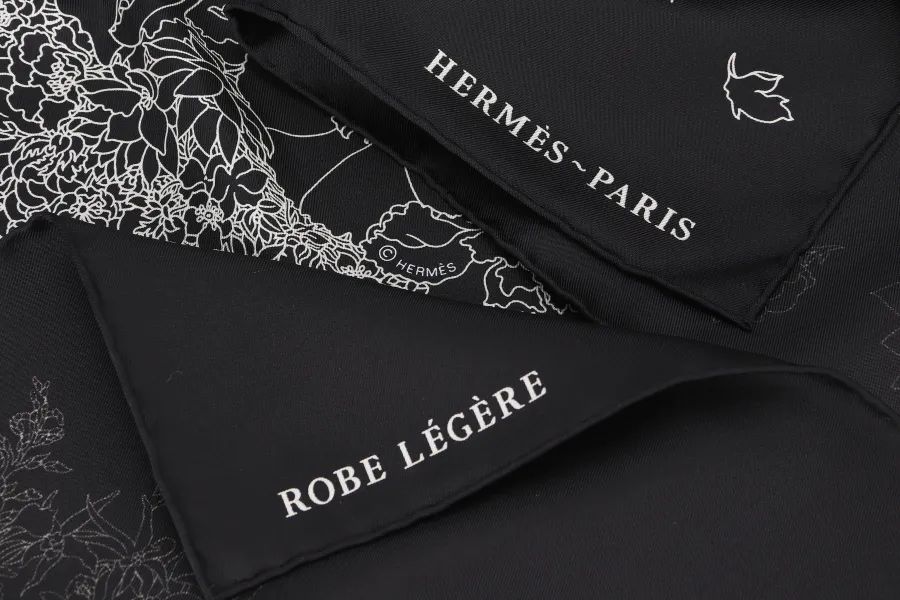 HERMES SILK SCRAF ROBE LEGERE BLACK AND WHITE 88CM X 88CM WITH BOX