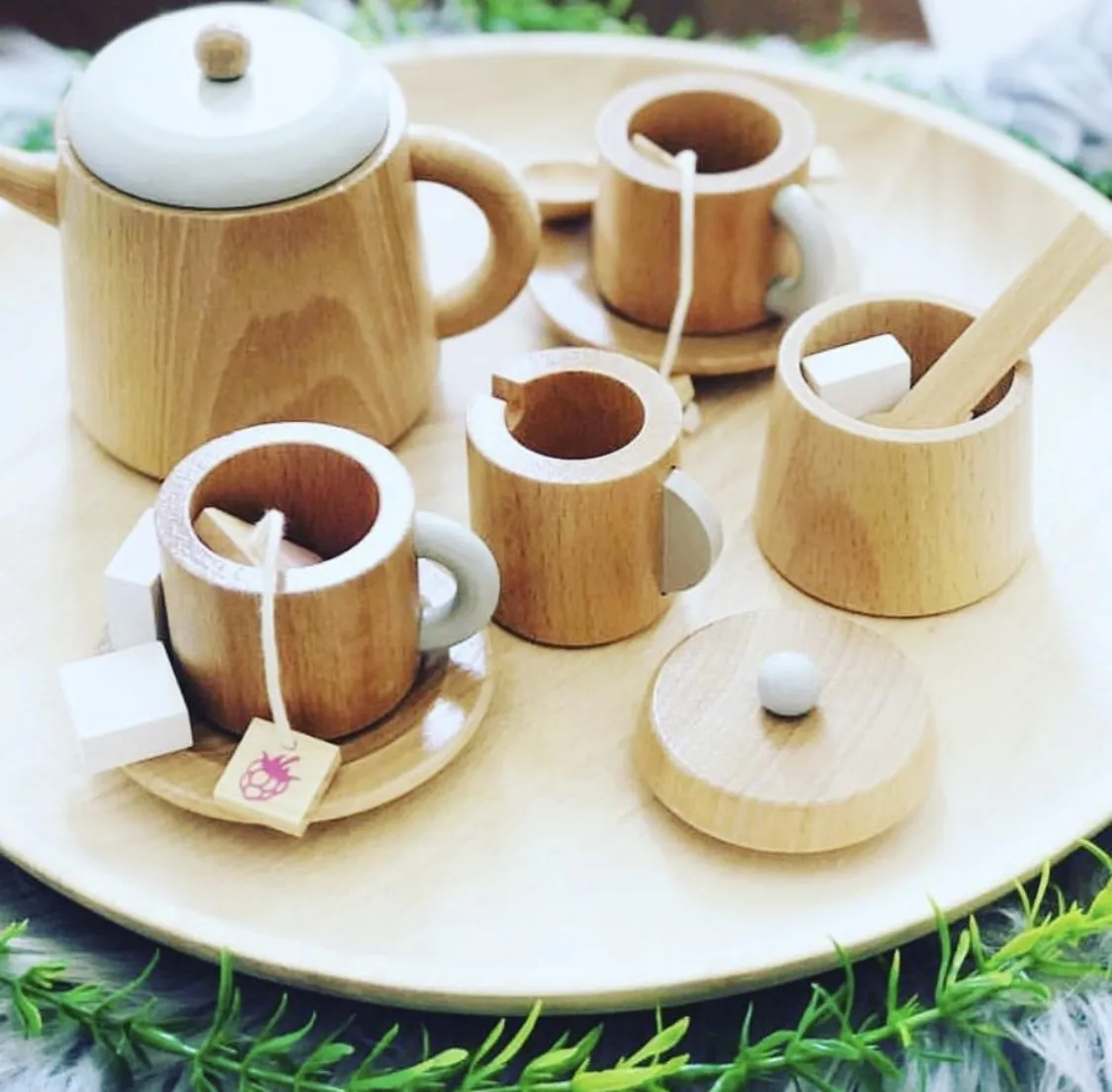 Iconic - Tea Set