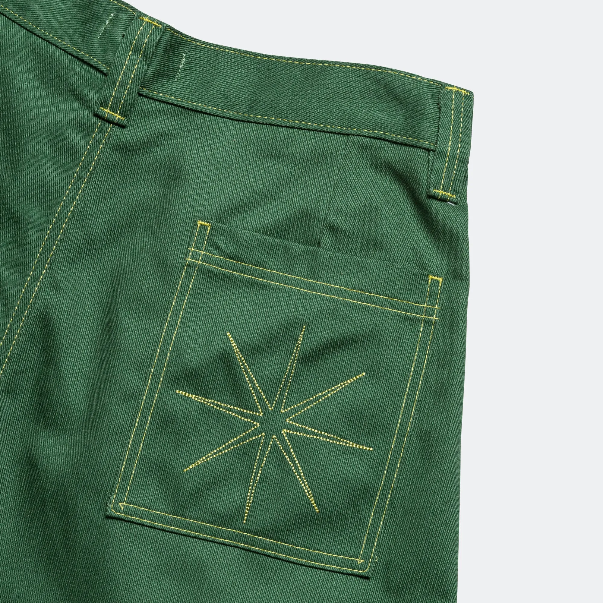 Pleated Oversized Shorts - Green/Lime