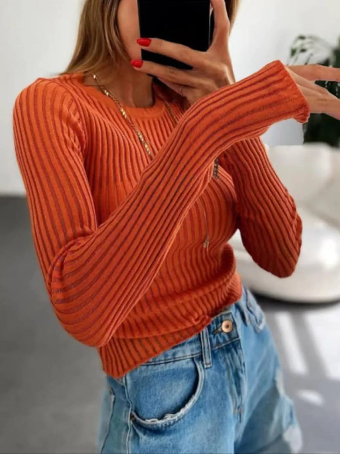 Round Neck Ribbed Knit Top