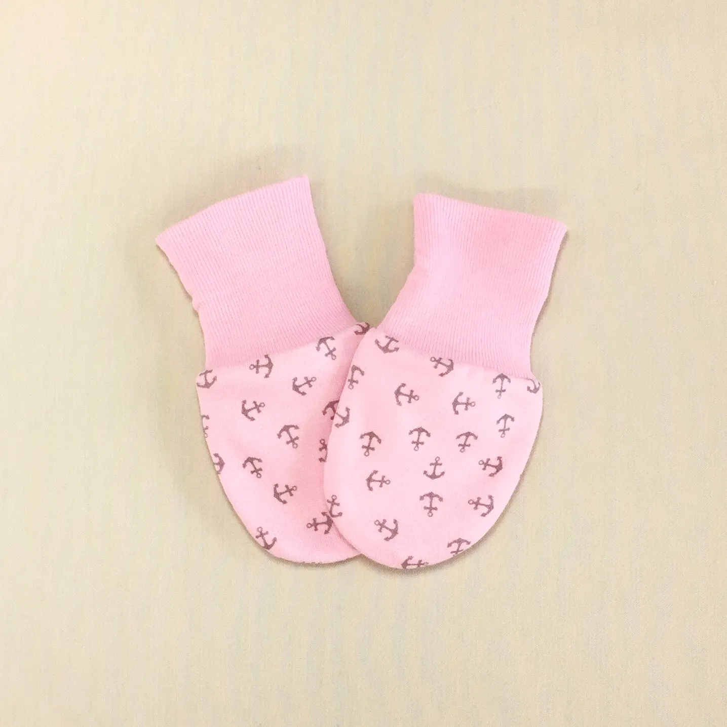 Scratch Mittens Anchors Pink