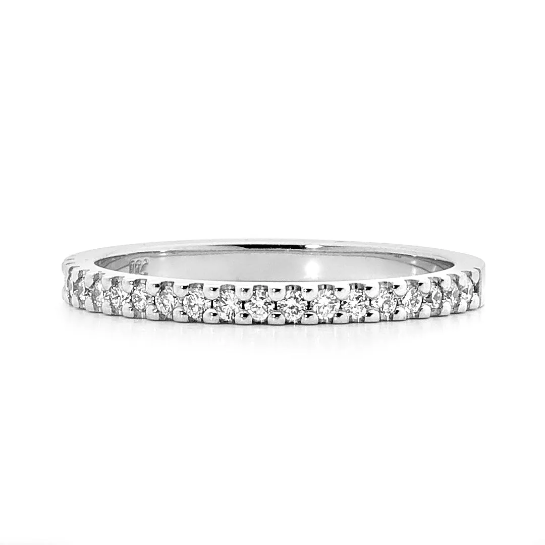 Shared claw set diamond ring