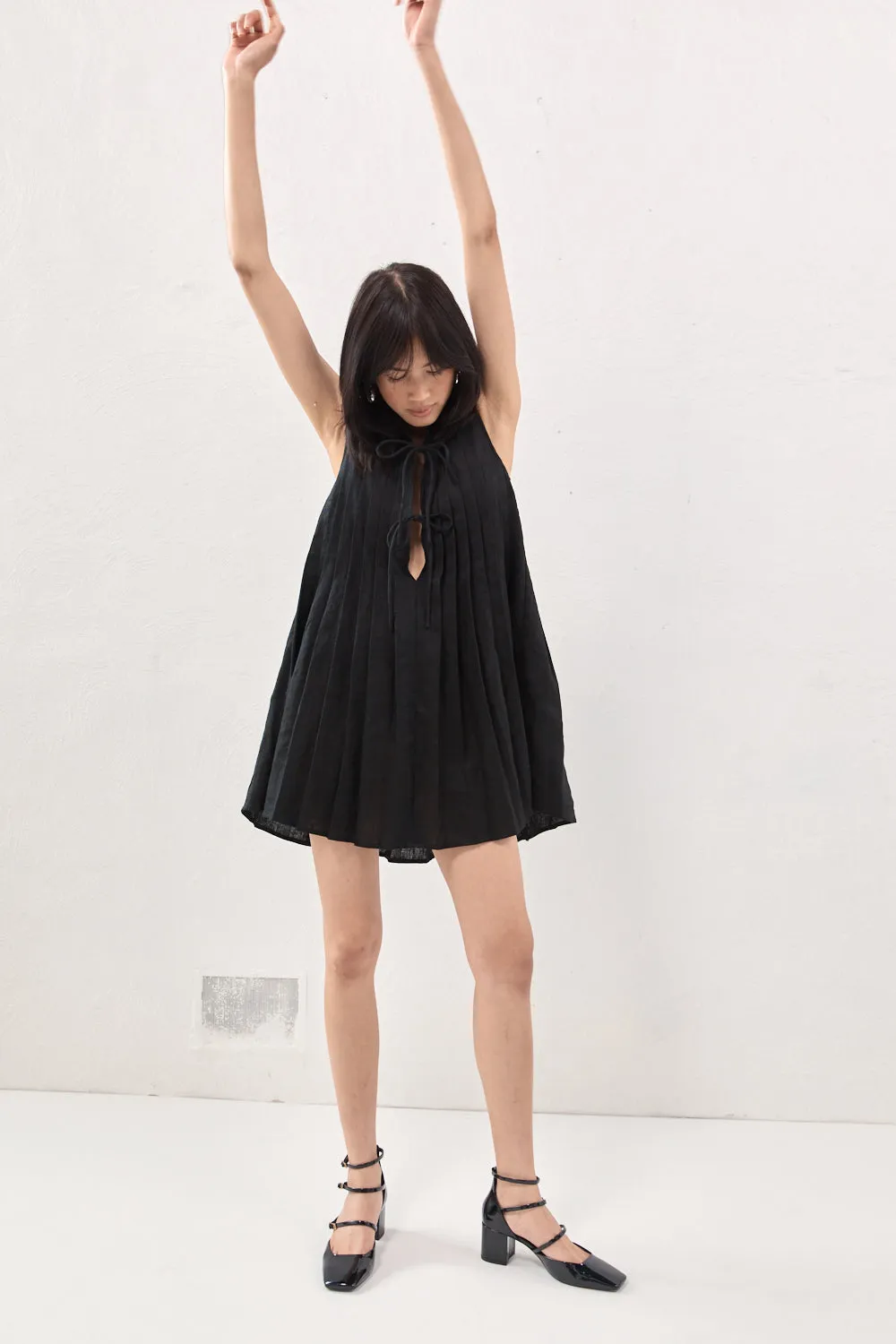 Valeria Linen Mini Dress Black